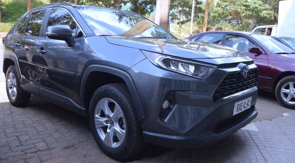 LOMEMO Cars - RAV 4 rentals 6